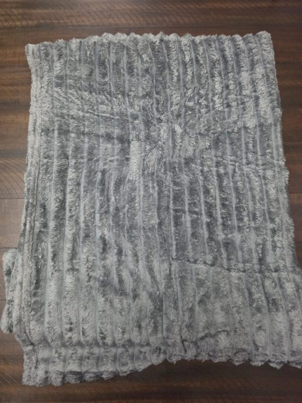 Fleece throw blanket
